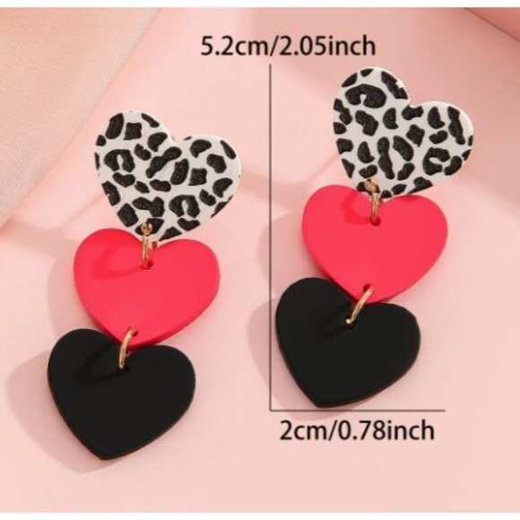 Leopard & Solid Color Heart Dangle‎ Earrings - Picture 2 of 3